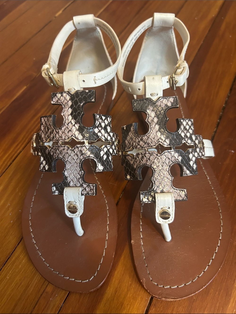 Tori Burch White Leather Sandals with Metallic Snake-Print Accent size 6
